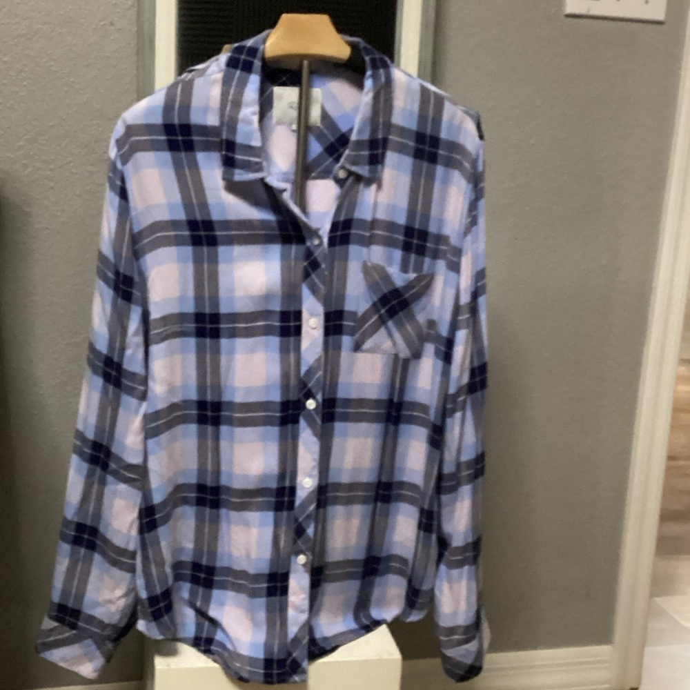 Rails Woman’s Blue & Pink Plaid Button-Up Shirt - size XL - Like New